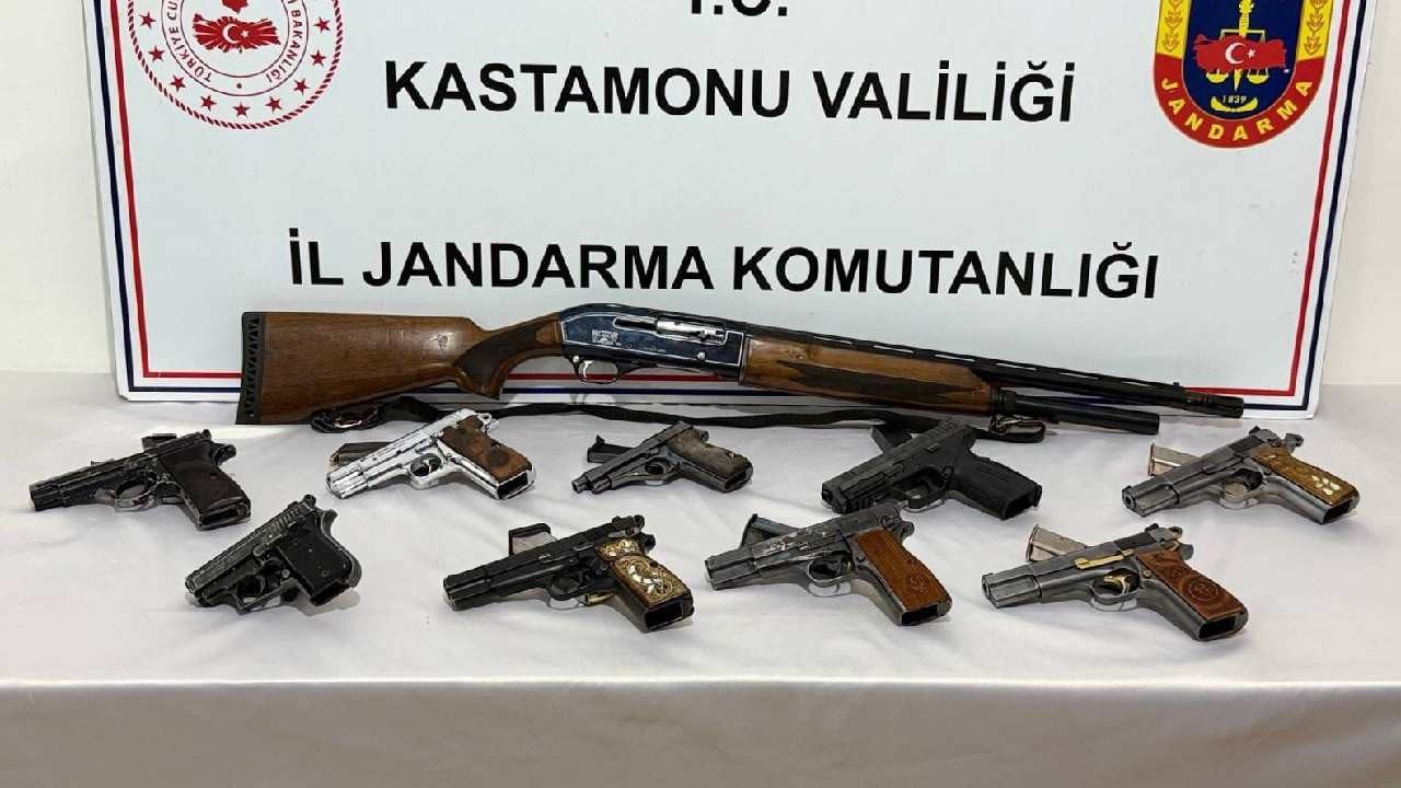 Kastamonu’da 10 Adet Silah Ele Geçirildi, 1 Gözaltı
