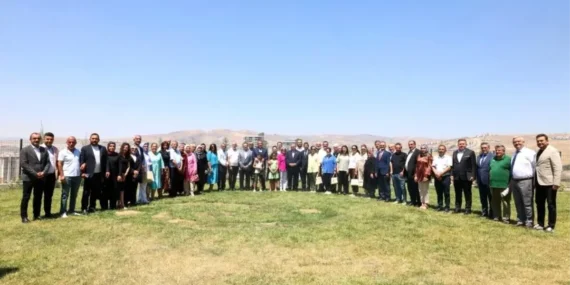 Keçiören Belediye Başkanı Özarslan, Muhtarlarla Bir Araya Geldi