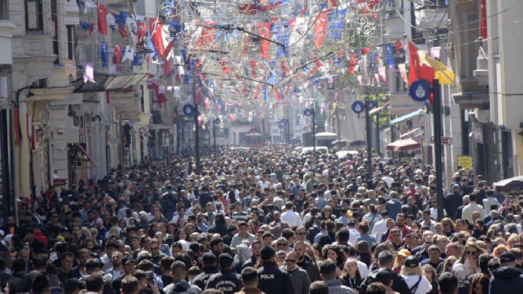 milyonlarca-asgari-ucretliyi-ilgilendiren-haber-mehmet-akif-ersoy-cifte-zam-kulisini-canli-yayinda-acikladi-1 milyonlarca-asgari-ucretliyi-ilgilendiren-haber-mehmet-akif-ersoy-cifte-zam-kulisini-canli-yayinda-acikladi-1.jpg