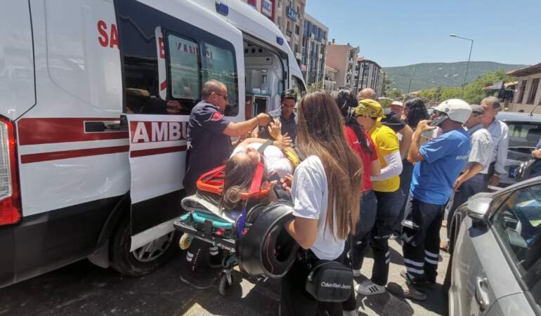 Muğla’da Korkunç Kaza: Genç Kadın Savruldu