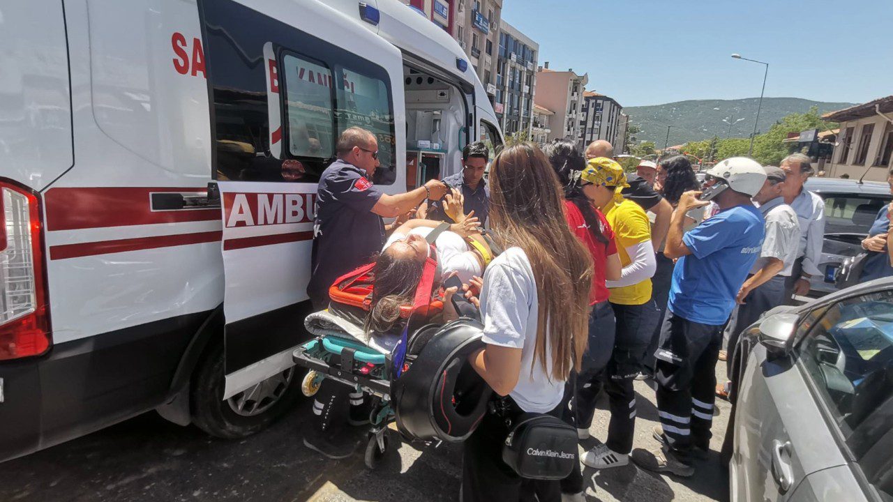 Muğla’da Korkunç Kaza: Genç Kadın Savruldu