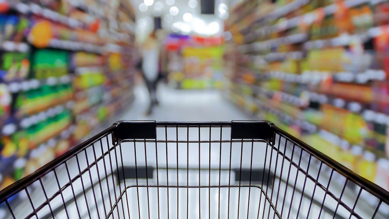 Ne 50 Ne 100! 700 Mağazası Birden Kapandı: Perakende Devinin İflası Piyasada Tüm Dengeleri Değiştirdi