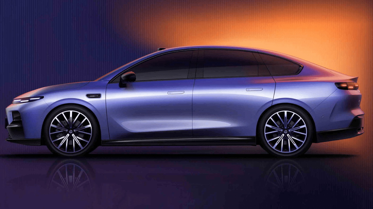 Ne BYD Ne Chery Ne Togg! Vergisiz 500 Bin Liraya Elektrikli Sedan Yollara Düşüyor