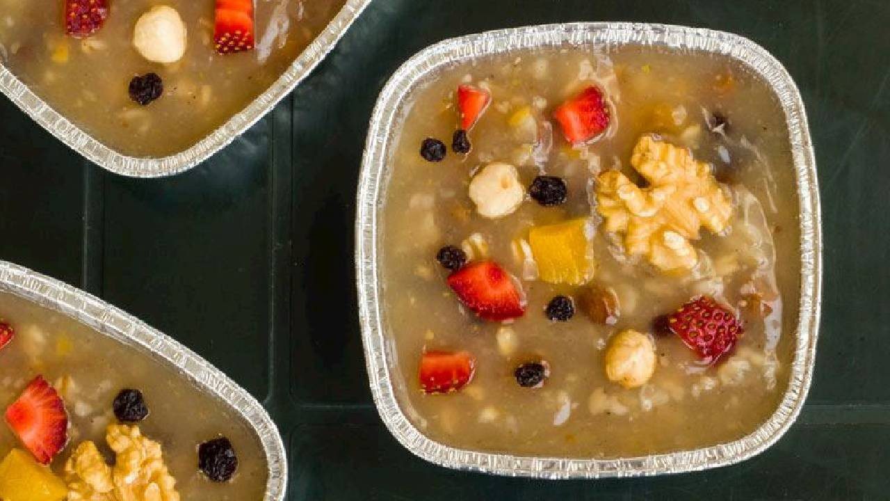 Ne Kararıyor Ne Çiğ Kalıyor: Tam Kıvamında Aşure Yapmanın Püf Noktası Burada Gizli