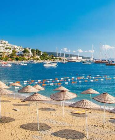 Ne Lahmacun Ne de Şezlong… Bodrum’a Damga Vurdu! 3 Dakikası 5 Bin TL! Sosyetenin Yeni Gözbebeği Oldu