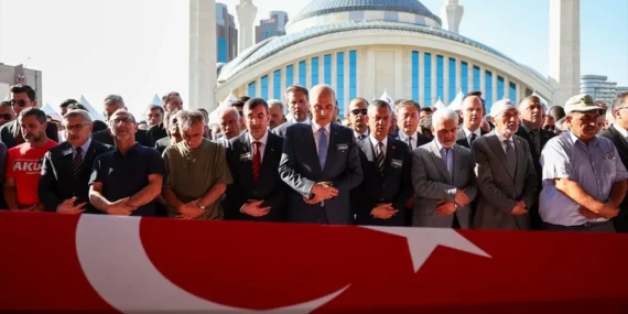 Orman yangınıyla mücadelede şehit olan AKUT gönüllüleri, Ankara’da son yolculuklarına uğurlandı