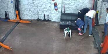 Oto Tamircide Levyeli Dehşet! Saniye Saniye Kaydedildi