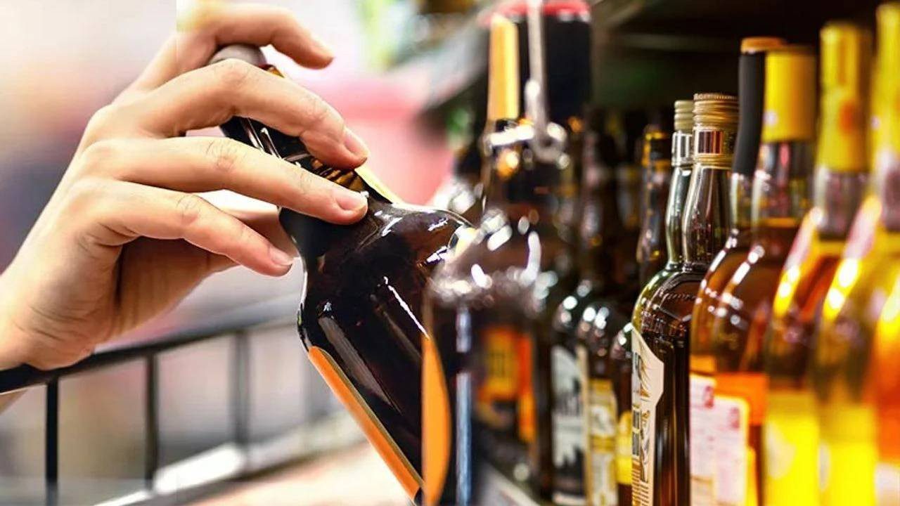 ÖTV Güncellemesi Cüzdanları Vurdu: Alkol Fiyatları Uçtu