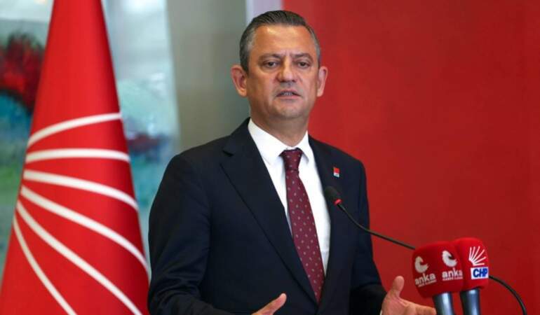 Özel’den AKP’lilere ‘CHP’ye Üye Olun’ Çağrısı: ‘Demokrasiye İmrenen Tüm AKP’lileri Davet Ediyorum’