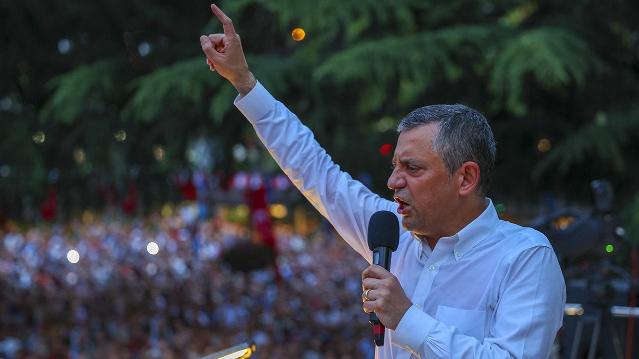 Özgür Özel Elindeki Anketi Açıkladı, Çok Net Konuştu! ‘Siyaseti Bırakırım’