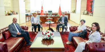 Özgür Özel, KESK Heyetini Kabul Etti