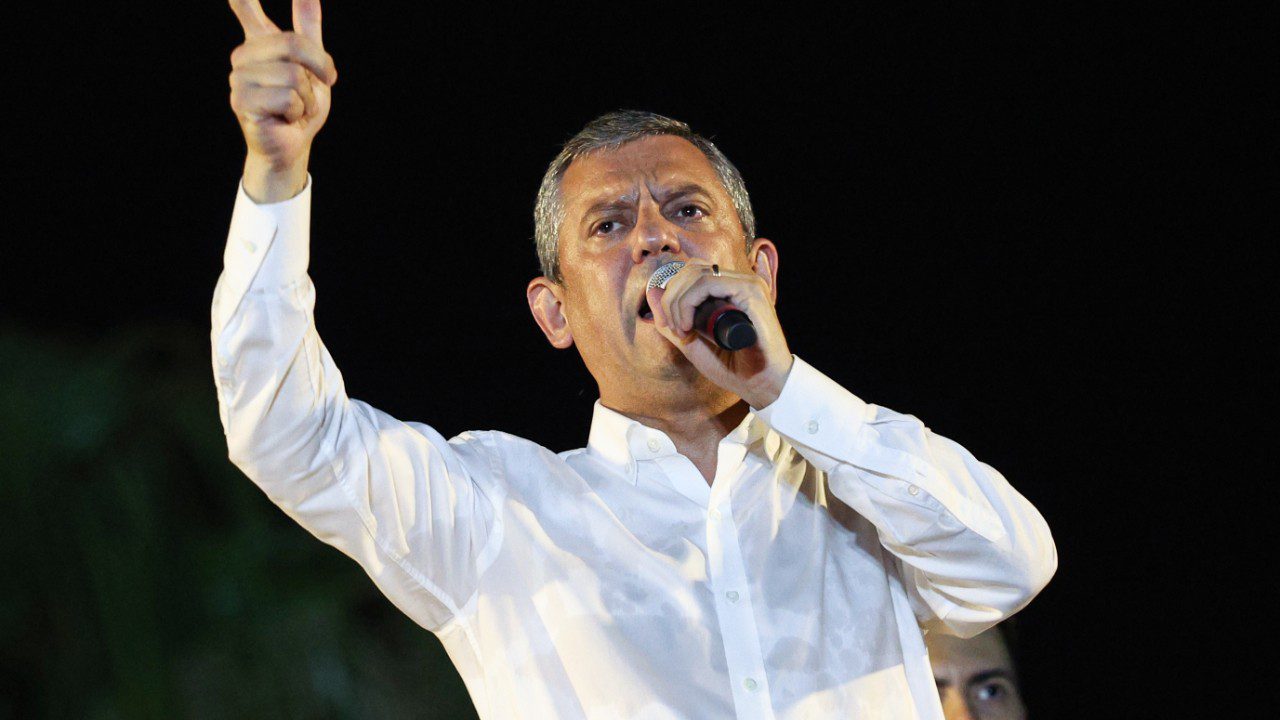 Özgür Özel’den Cumhurbaşkanı Erdoğan’a Tepki: Mezhepçilik Üzerinden Hesap Yaptırmayız