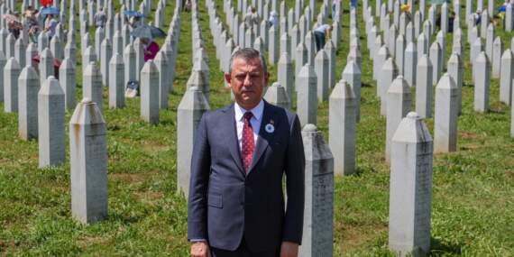 Özgür Özel’den Srebrenitsa Katliamı İçin Anma Mesajı… ‘Unutulan Soykırım Tekrarlanır’