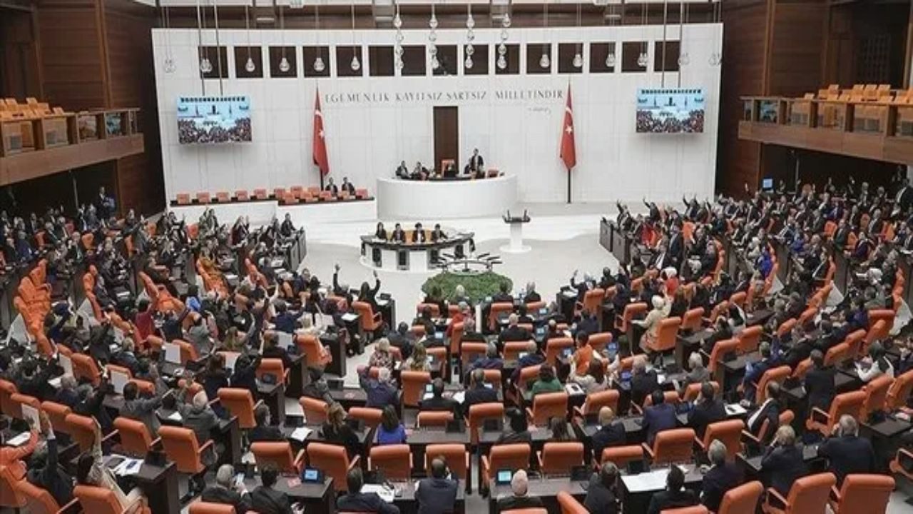 Resmi Gazete’de Yayımlandı: Bazı TBMM Komisyonları Tatilde de Çalışacak