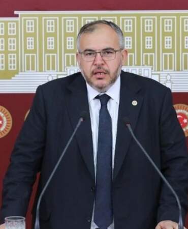 Saadet Partisi’den ‘Meslek Kanunu Teklifi’: Özlük Hakları İçin Harekete Geçti