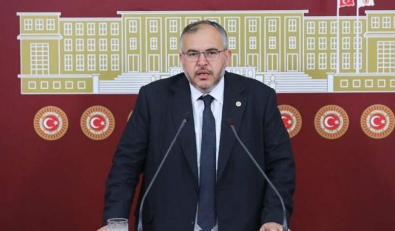 Saadet Partisi’den ‘Meslek Kanunu Teklifi’: Özlük Hakları İçin Harekete Geçti