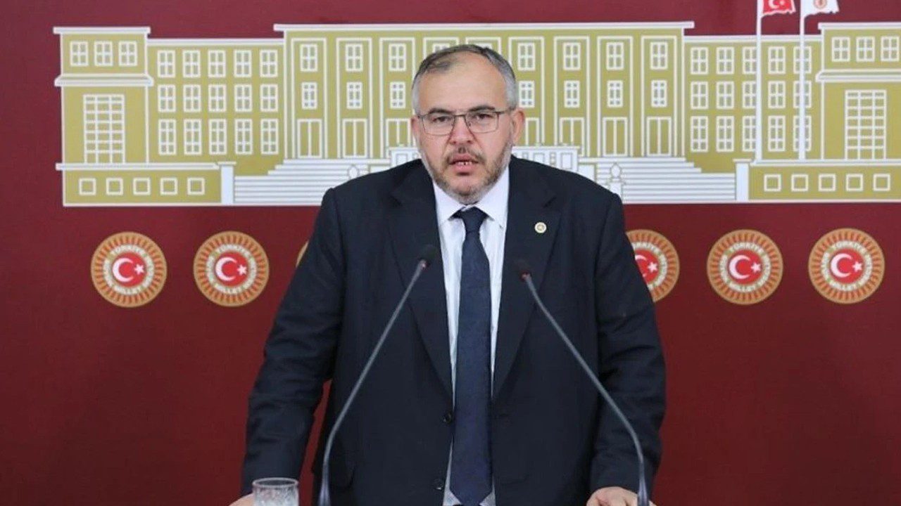 Saadet Partisi’den ‘Meslek Kanunu Teklifi’: Özlük Hakları İçin Harekete Geçti