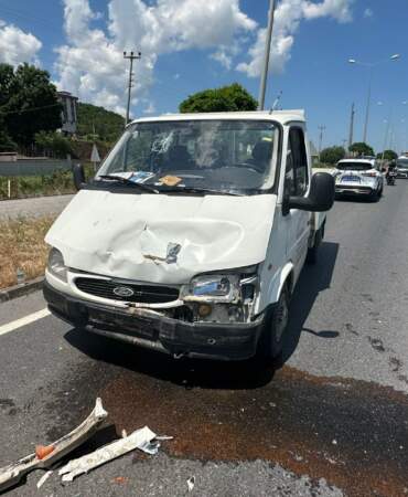 Samsun’da Zincirleme Kaza: 2 Kişi Yaralandı, Yol Trafiğe Kapandı