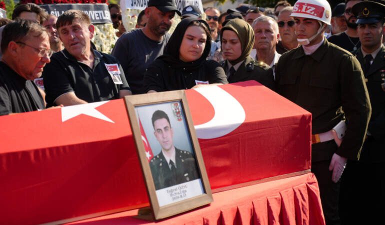 Şehit Üsteğmen Tuğrul Özsu’ya Son Görev