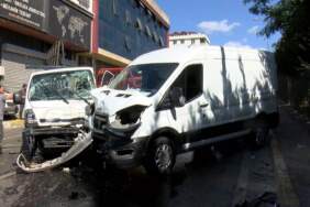 Sultanbeyli’de Kamyonet ile Hafif Ticari Araç Çarpıştı! 2 Kişi Yaralandı