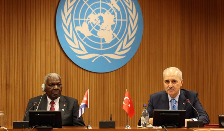 TBMM Başkanı Kurtulmuş, Hernandez ile Görüştü
