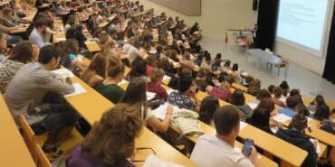 ÜNİVERSİTE KAYIT TARİHLERİ 2025-2026: Üniversite Kayıtları Ne Zaman, Nasıl Yapılır? İşte Kayıt İçin Gerekli Belgeler