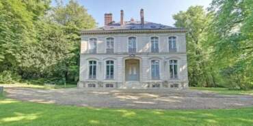 Ünlü Fransız Modacı Karl Lagerfeld’in Sadece Bir Gece Kaldığı Tarihi Konak Rekor Fiyata Satıldı! Duyanlar Hayrete Düştü