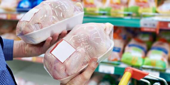 Ünlü Tavuk Markasının İçinde Tespit Edildi: Marketlerde Satışı Durduruldu