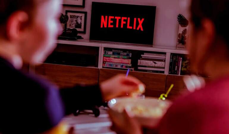 Netflix izleme deneyiminiz değişmek üzere: Yeni teknoloji geliyor! Daha sinematik görüntü sunacak