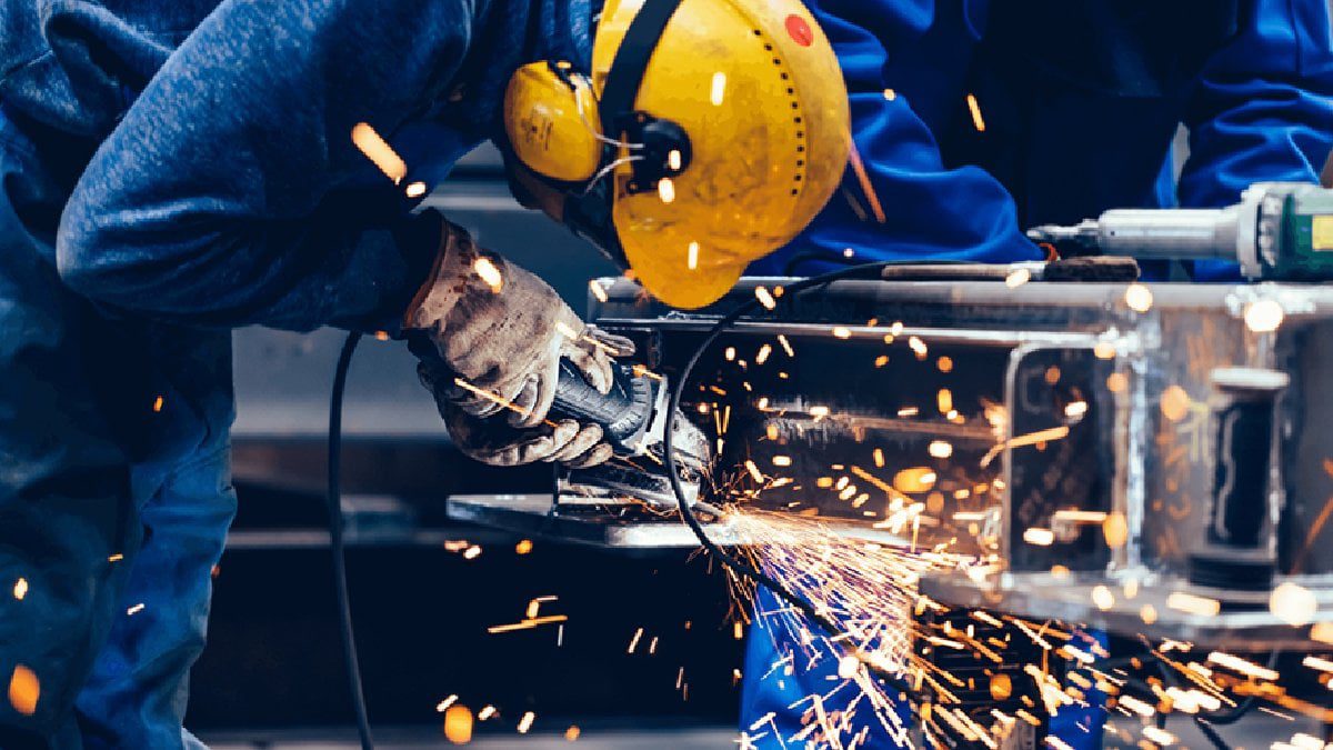 İmalat sektörü alarm vermeye devam ediyor: Üretimdeki düşüş son 10 ayın en yüksek seviyesinde