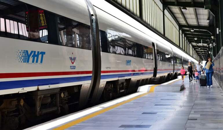 11,5 milyon kişi hızlı tren konforuna kavuşacak! 10 istasyon inşa edilecek