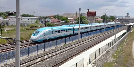 Tarih belli oldu: Adana-Mersin arası 2 saat 15 dakikaya düşüyor! Dev proje, Çukurova’nın çehresini değiştirecek