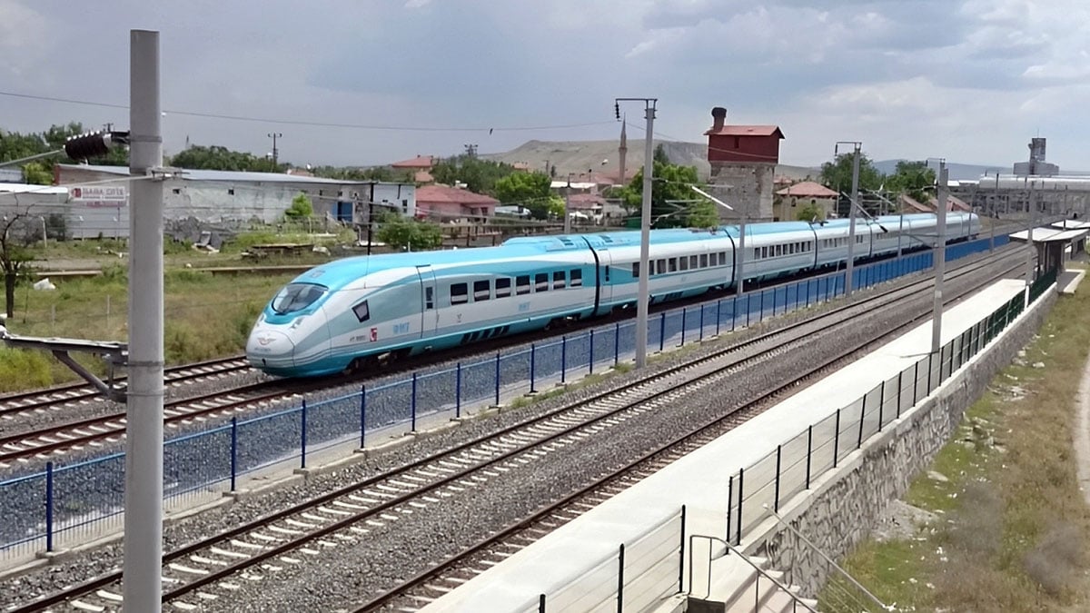 Tarih belli oldu: Adana-Mersin arası 2 saat 15 dakikaya düşüyor! Dev proje, Çukurova’nın çehresini değiştirecek