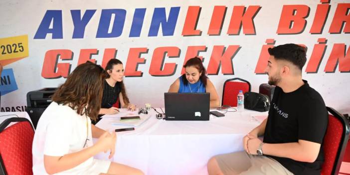 Tercih tırı üniversite adaylarının hizmetinde