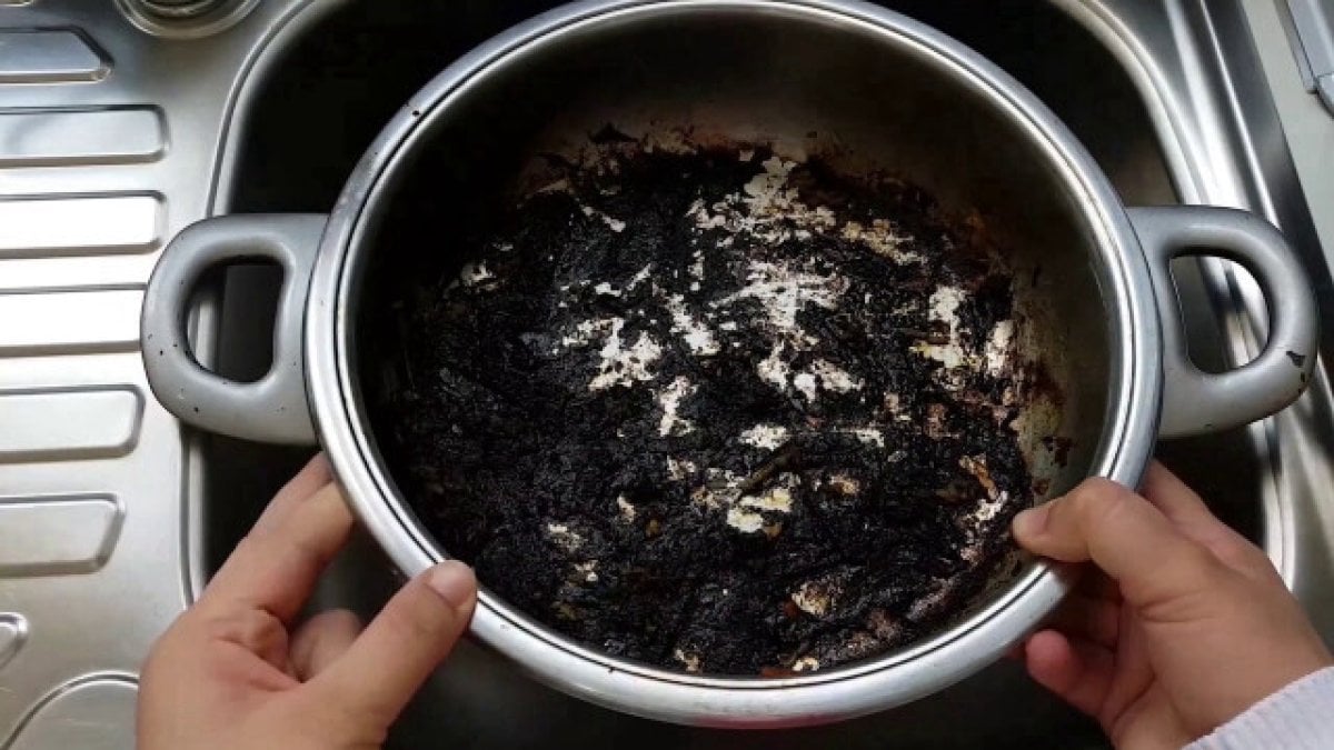 Yanmış tencereniz varsa atmayın! İşte onu yepyeni gibi yapan mucizevi yöntem