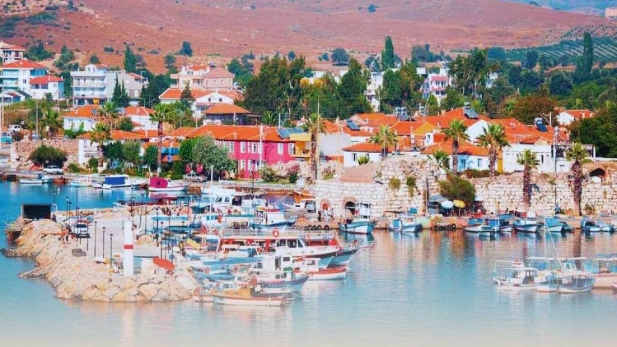 İzmir’in Kalabalığından bıkana öneri: O ilçede hayat yavaşlıyor! Tarihi kaleden antik kente  kadar her şey var