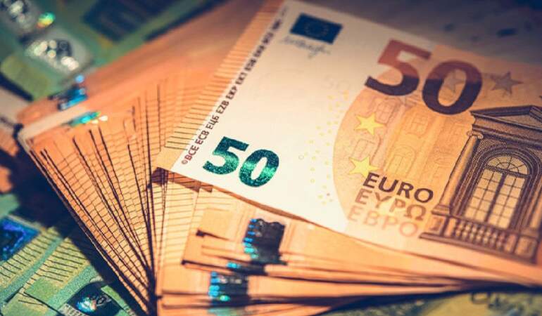 ABD verisi sonrası döviz kuru hareketlendi: Euroda sert yükseliş