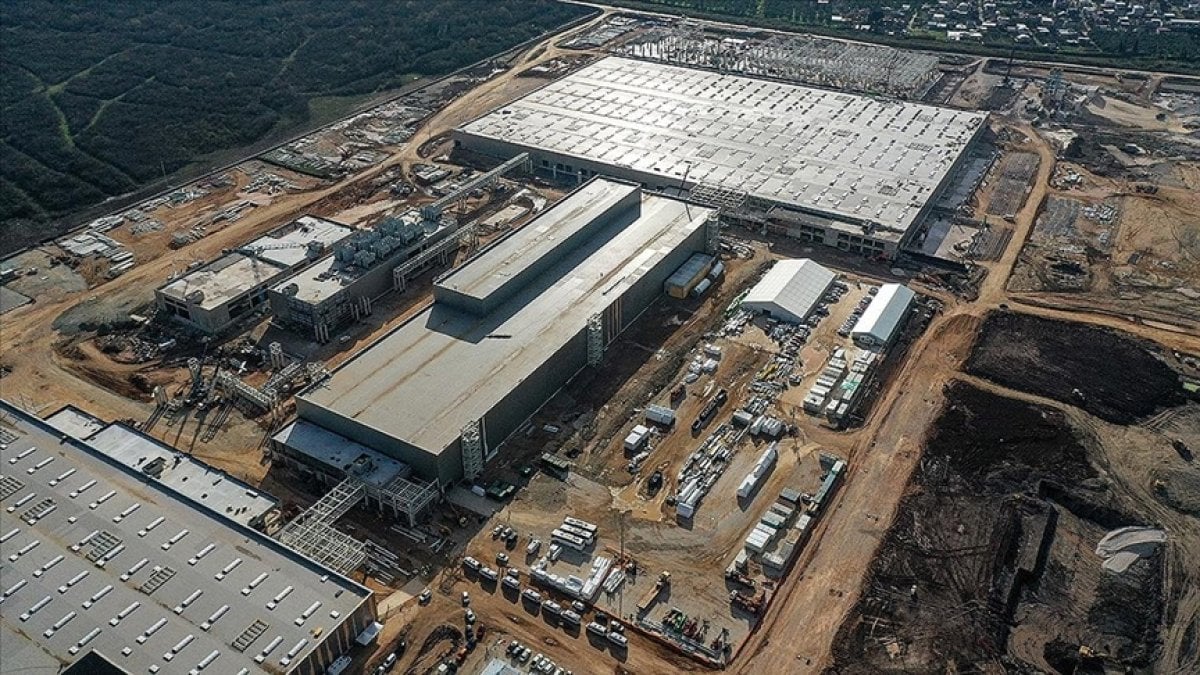 TOGG’da şok iddia: 200 işçi kapının önüne konuldu! “Eşyalarımızı bile alamadık, kapıda polisler bekliyor”