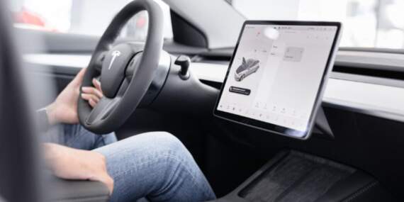 Tesla sahiplerine zam şoku: Premium bağlantı ücretine görülmemiş zam