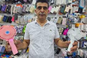 Tanesi 300 liradan satılıyor! Kavurucu sıcaklarda kurtarıcı çözüm: Satışları patladı, peynir ekmek gibi satıyor