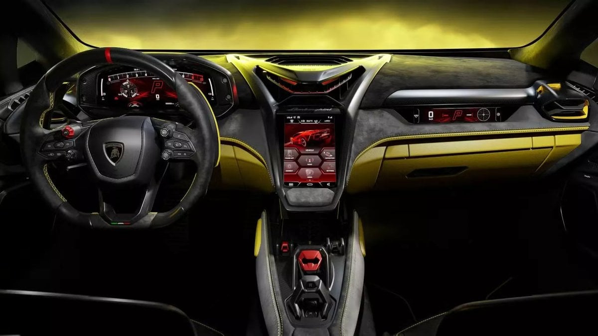 Lamborghini’den yeni bir canavar: 1065 beygirlik fenomeno tanıtıldı