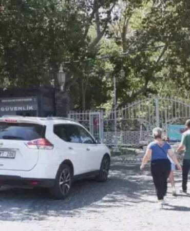 İstanbul için fırtına alarmı: Gülhane Parkı kapatıldı