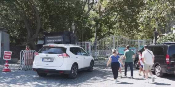 İstanbul için fırtına alarmı: Gülhane Parkı kapatıldı