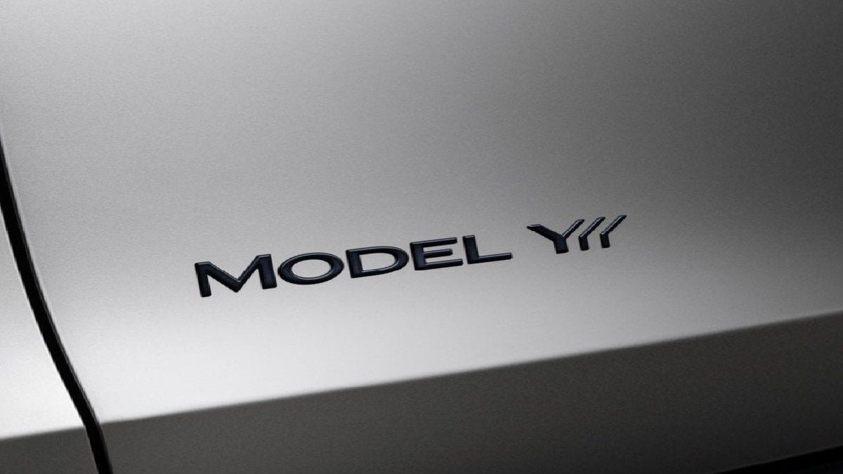 Gelmiş geçmiş en konforlu Tesla Model Y geliyor! Yok satan Tesla Model Y’den 6 koltuklu versiyon için çarpıcı detaylar
