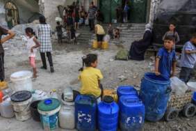 Bin 800 yardım tırının girmesi gerekiyordu: Gazze’ye son üç günde sadece 266 tır gitti