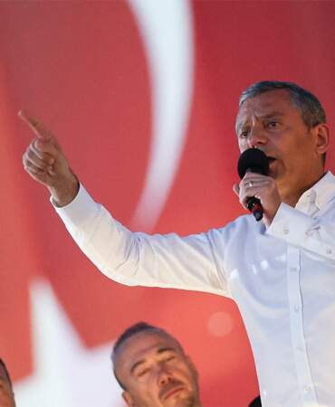 Özel’den Özlem Çerçioğlu’na tepki: Kocasının şirketi için pazarlık yapana yazıklar olsun