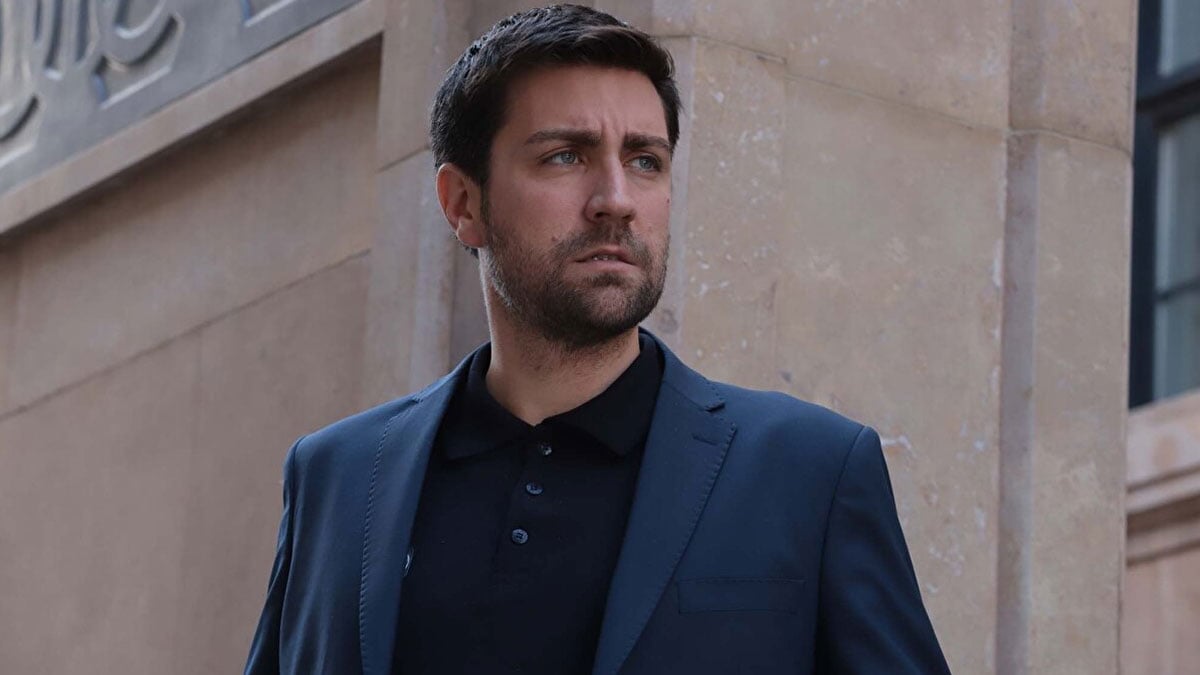 Çağlar Ertuğrul, kız çocukları için kulaç atacak