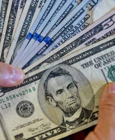 Dolar, TL karşısında 41 lira eşiğini aştı