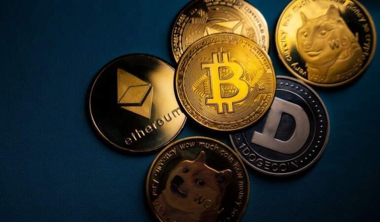 Bitcoin 113 bin dolarda zorlanıyor; Ethereum, XRP ve Solana da baskı altında: Sırada ne var?