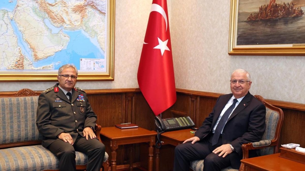 Güler, Kara Kuvvetleri Komutanı Orgeneral Tokel’i kabul etti